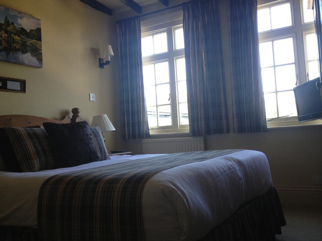 The Rock Inn Bovey Tracey Buitenkant foto
